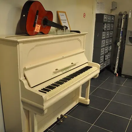 Budget Marnix Centre *