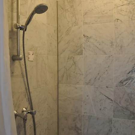 Budget Marnix Centre Hotel