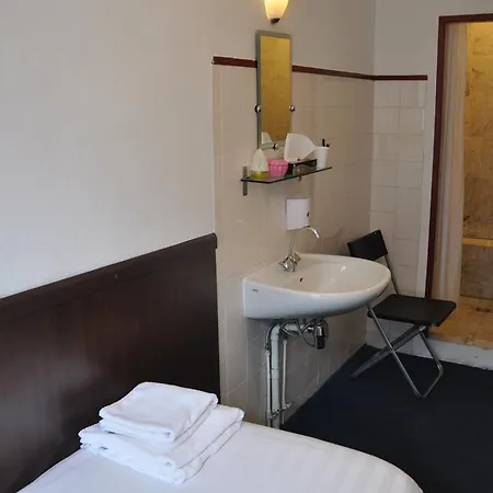 فندق Budget Marnix Centre *