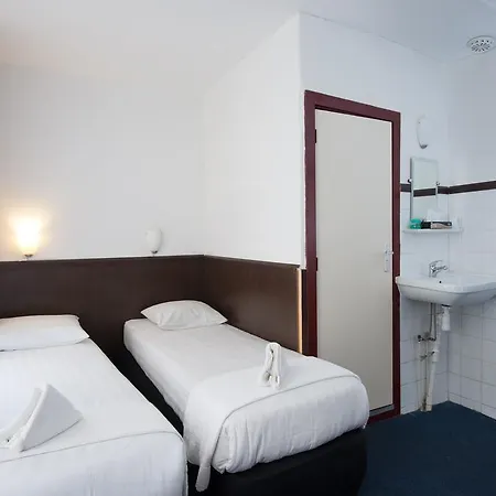 Budget Marnix Centre فندق